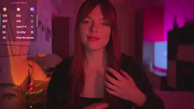 CherryRed Girl online show from 04-15-26, 07:58