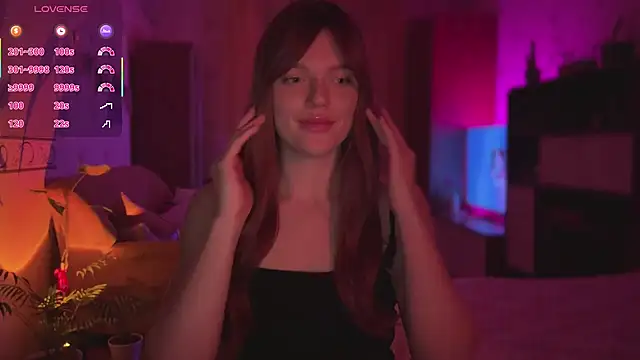 CherryRed Girl online show from 04-13-26, 07:51