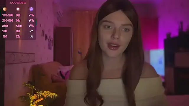 CherryRed Girl online show from 11-04-25, 10:24