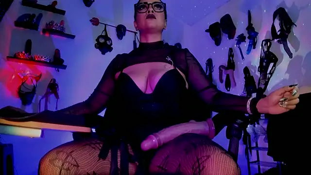 veresskaardila77 online show from 12-22-25, 01:22