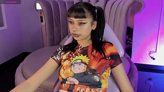 Seren Bleck online show from 03-18-25, 02:18