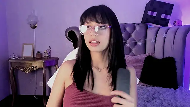 Seren Bleck online show from 10-22-25, 03:06