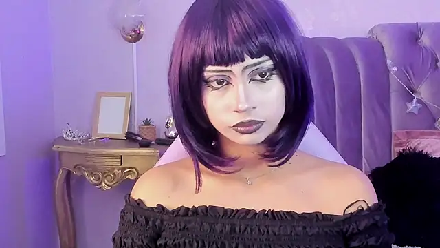 Seren Bleck online show from 10-30-25, 02:54