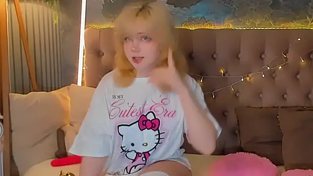 EmilyAngells online show from 03-18-26, 07:00