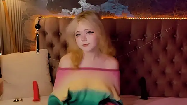 EmilyAngells online show from 06-16-26, 06:02