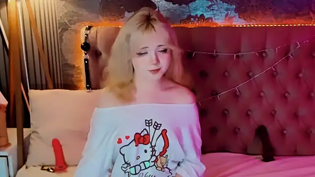 EmilyAngells online show from 06-20-26, 06:07