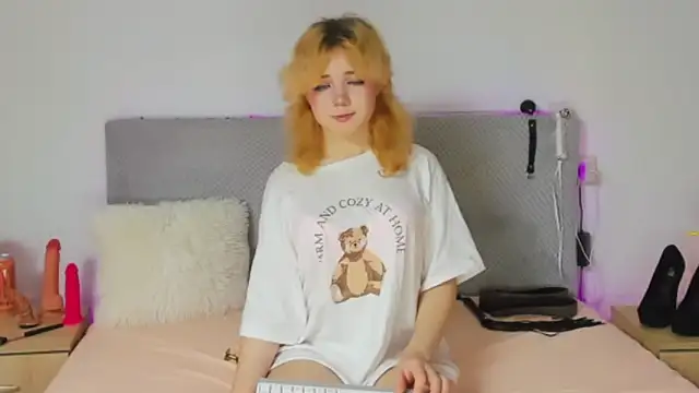 EmilyAngells online show from 11-24-25, 08:03