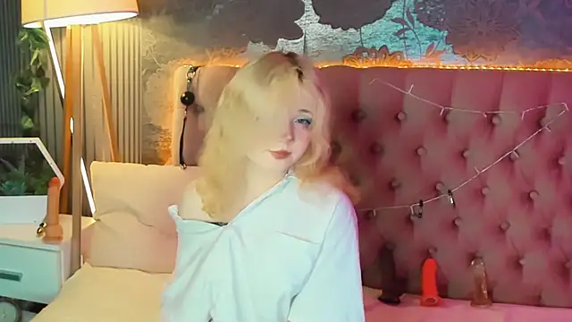 EmilyAngells online show from 07-08-26, 06:58