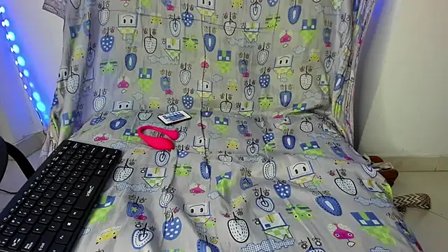 sindy castro online show from 10-06-25, 07:25