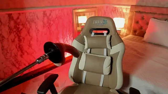 CandyKissx online show from 11-22-25, 08:08