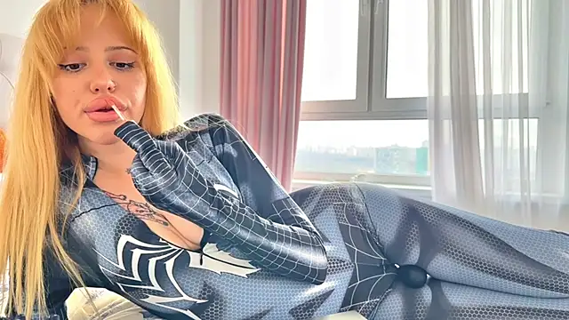  BunnyDollStella  online show from 04-07-26, 07:54