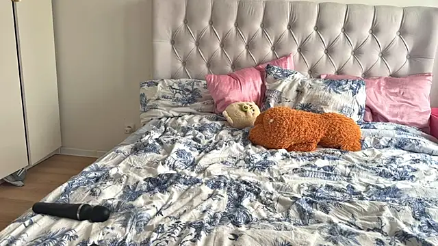  BunnyDollStella  online show from 04-02-26, 01:07