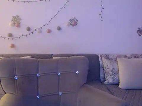 YourfantasyGiuly online show from 06-26-26, 12:00