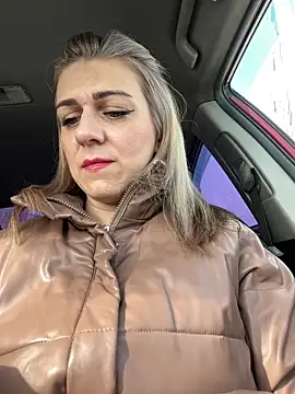 Lusi Luxary online show from 03-14-25, 07:37