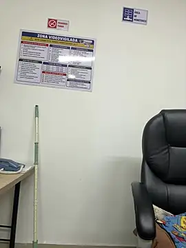 Megan-01- online show from 07-08-26, 12:06