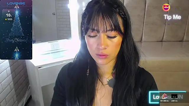 Isabella Collen v online show from 12-22-25, 01:11