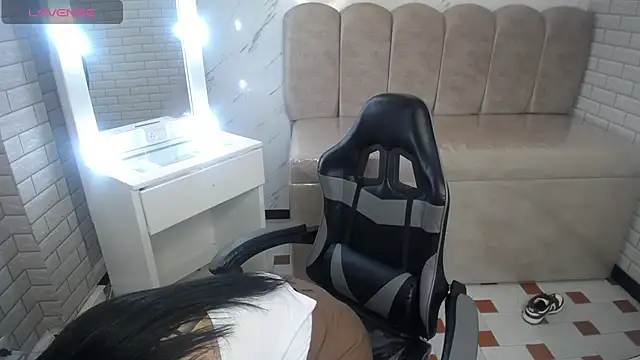 Isabella Collen v online show from 02-25-26, 01:11