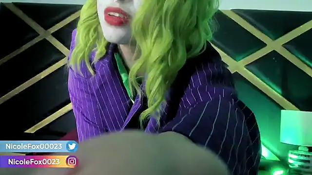 NicoleFox23  online show from 10-29-25, 09:58