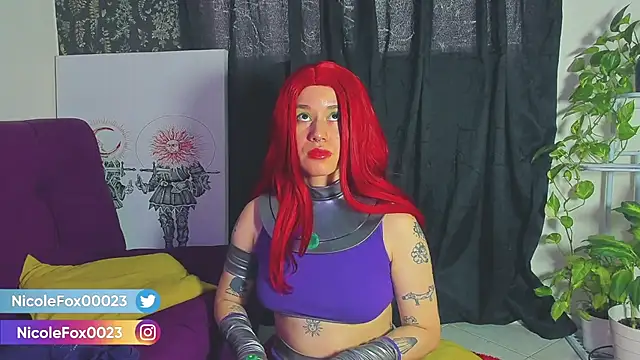 NicoleFox23  online show from 03-12-25, 06:53