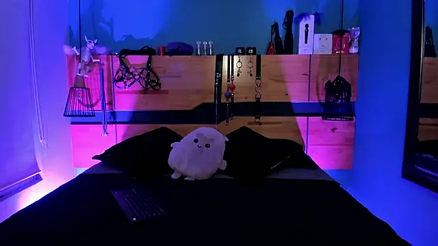 ChloeAllennn online show from 07-23-26, 11:29