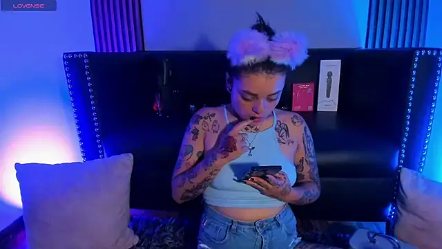 ChloeAllennn online show from 01-18-26, 04:54