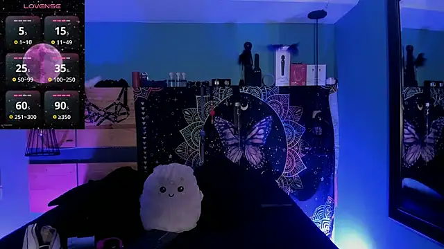 Snapshot of ChloeAllennn chatting on 06-10-26, 11:33 ChloeAllennn online show from 06-10-26, 11:33