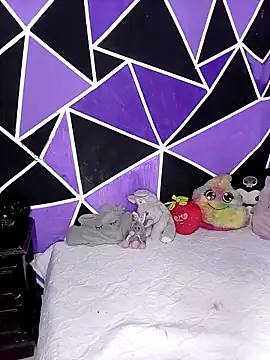 ChloeAllennn online show from 12-20-25, 11:57