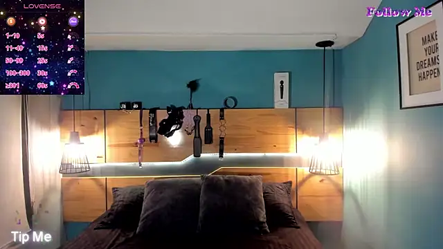 ChloeAllennn online show from 12-03-25, 11:53