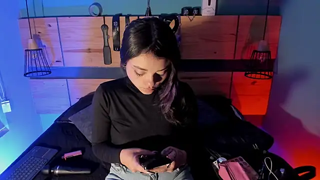 ChloeAllennn online show from 12-19-25, 11:56