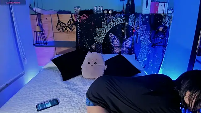 Snapshot of ChloeAllennn chatting on 04-28-26, 03:16 ChloeAllennn online show from 04-28-26, 03:16