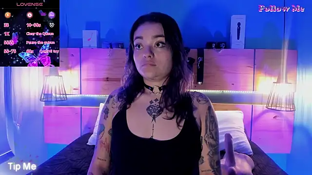 ChloeAllennn online show from 11-24-25, 11:54