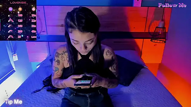 ChloeAllennn online show from 12-17-25, 11:59