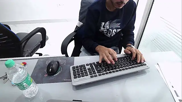 rahulkajuuu0909 online show from 11-28-25, 09:09