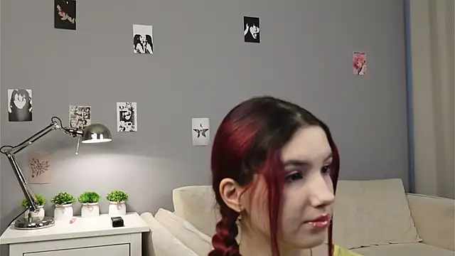 LucettaBurks online show from 03-01-25, 06:03