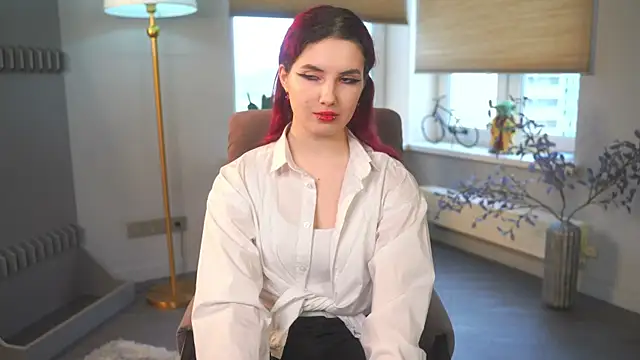 LucettaBurks online show from 02-24-25, 12:16