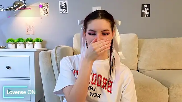 LucettaBurks online show from 03-14-25, 03:04