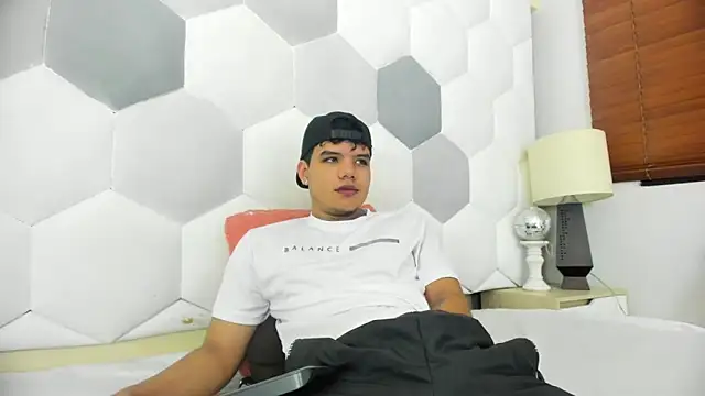 Axel Forte online show from 02-03-26, 01:27