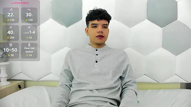 Axel Forte online show from 11-17-25, 01:37