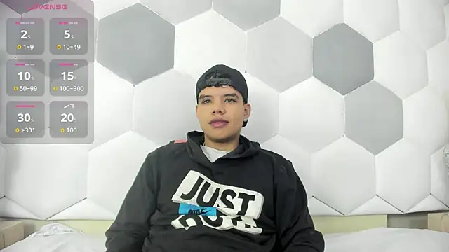 Axel Forte online show from 10-10-25, 01:23