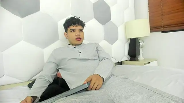 Axel Forte online show from 02-21-26, 01:02