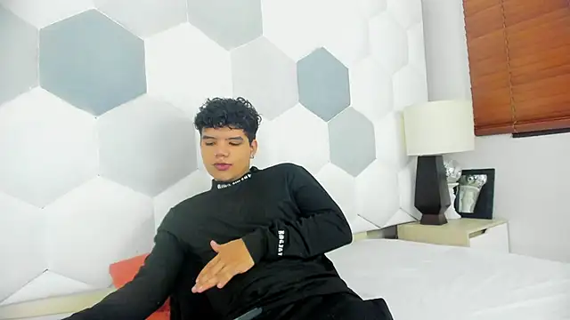 Axel Forte online show from 03-18-26, 01:46