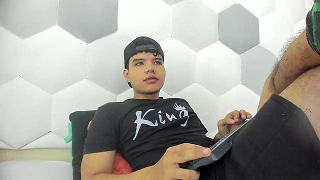 Axel Forte online show from 11-29-25, 01:22