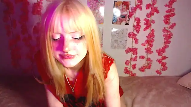 Snapshot of KimiSakura chatting on 10-15-25, 10:07 KimiSakura online show from 10-15-25, 10:07