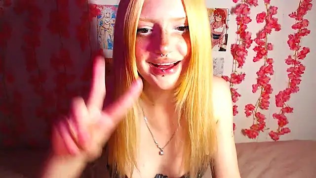 Snapshot of KimiSakura chatting on 09-23-25, 07:54 KimiSakura online show from 09-23-25, 07:54