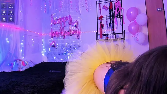 Snapshot of Agata__Rose chatting on 05-17-26, 12:21 Agata Rose online show from 05-17-26, 12:21