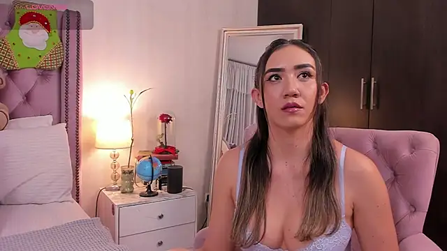 natashaleightt online show from 11-26-25, 02:55