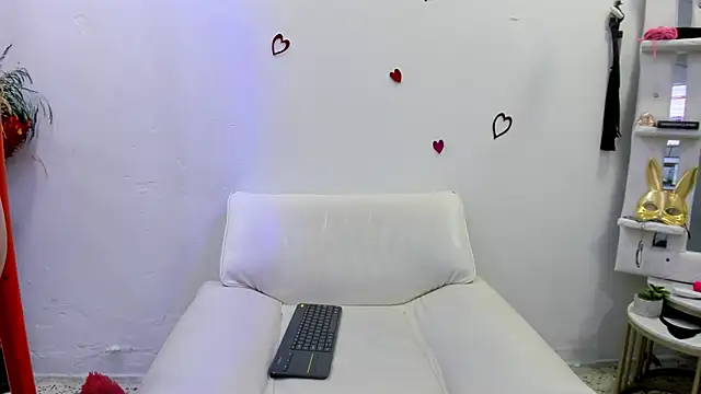 Snapshot of _lucia_w chatting on 03-01-25, 10:10 lucia w online show from 03-01-25, 10:10