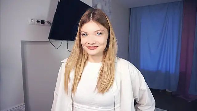 AnnisAtlee online show from 10-15-25, 06:33