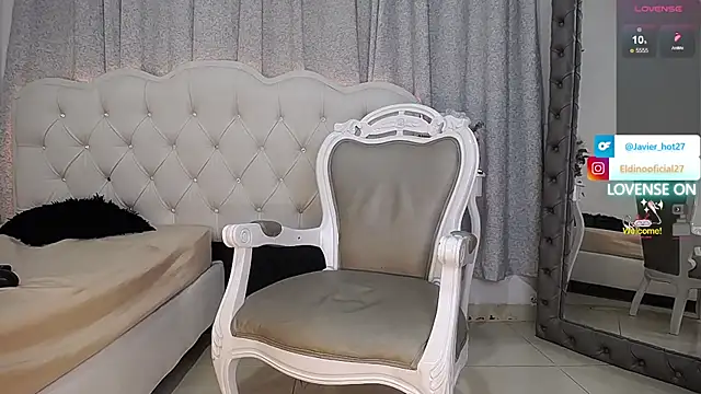 Snapshot of Javier_Hot27 chatting on 02-26-25, 06:37 Javier Hot27 online show from 02-26-25, 06:37