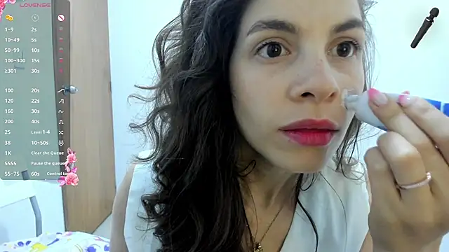 jessyegoldenn online show from 04-12-26, 11:08